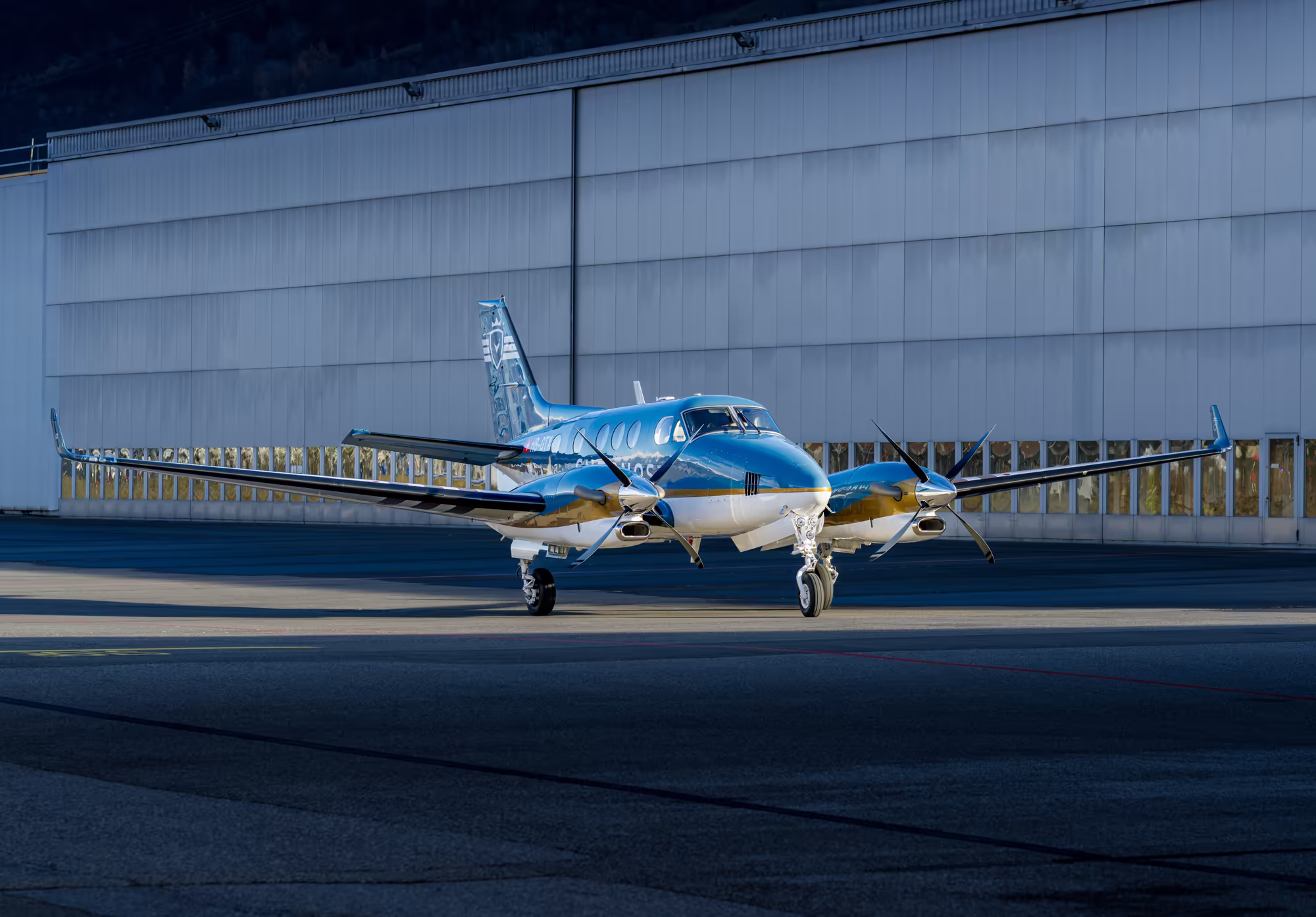Photo de l'avion Chronos, posé à l'aéroport de Sion